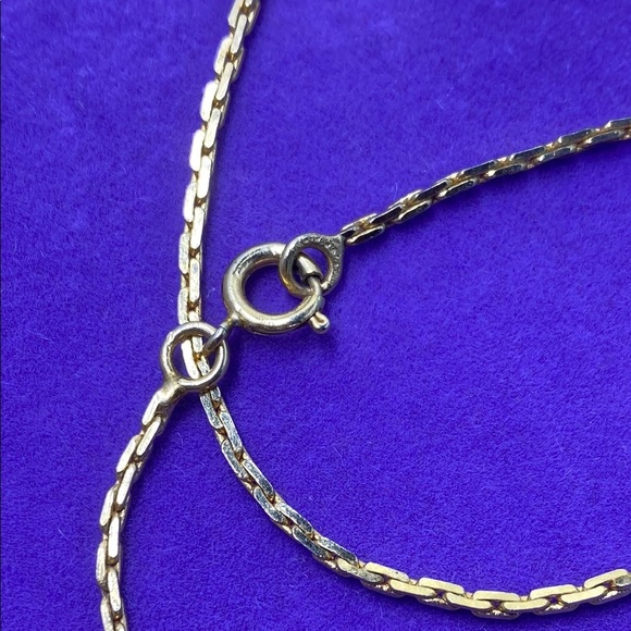 💛 Elegant Vintage Gold Plated Shell Fan Necklace - Picture 6 of 6